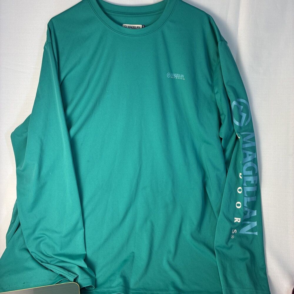 Magellan Outdoors Fish Gear MagCool Size 2XL Color Aqua Pre-owned